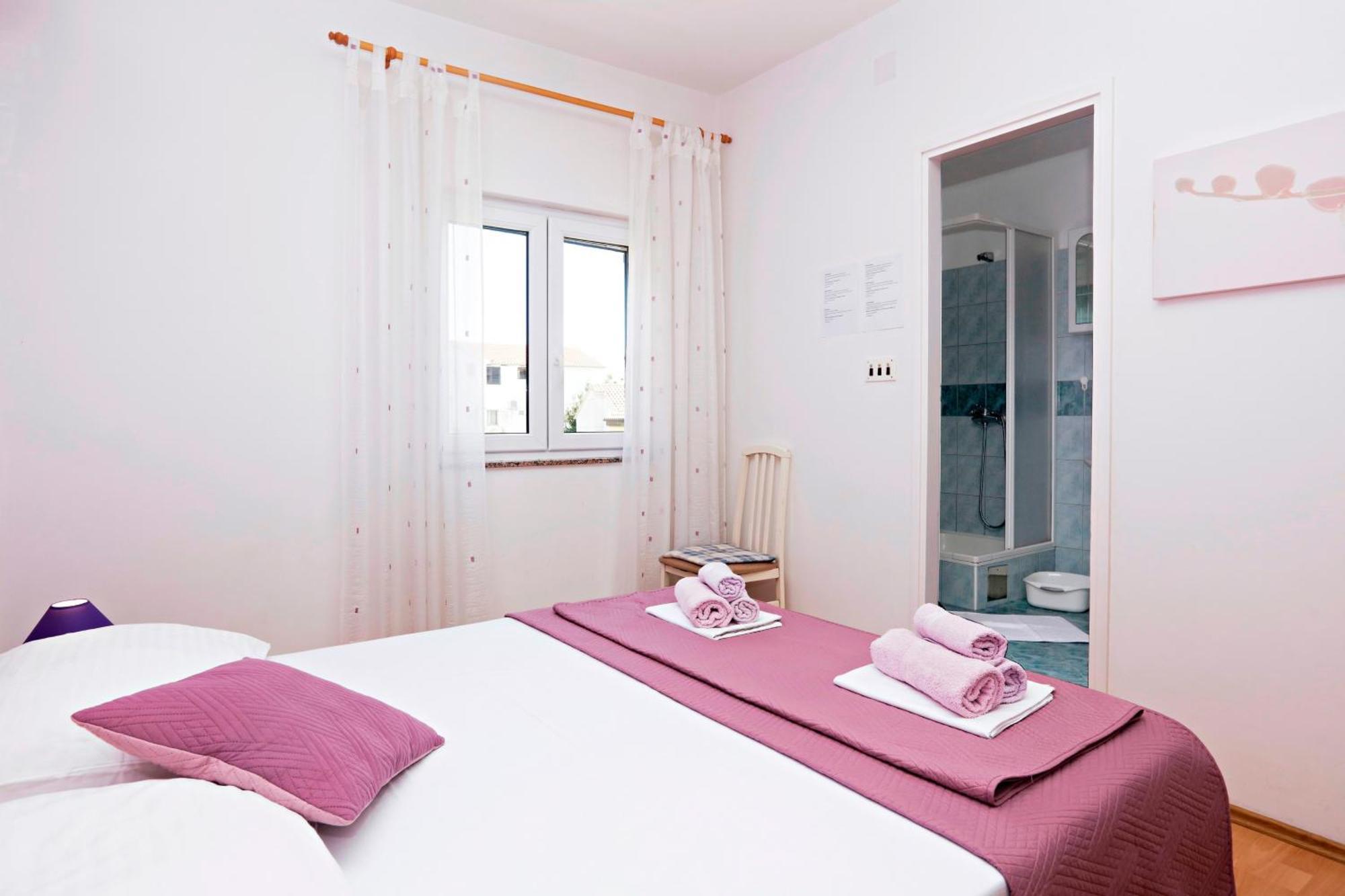 Apartments With A Parking Space Vodice - 16543 Номер фото